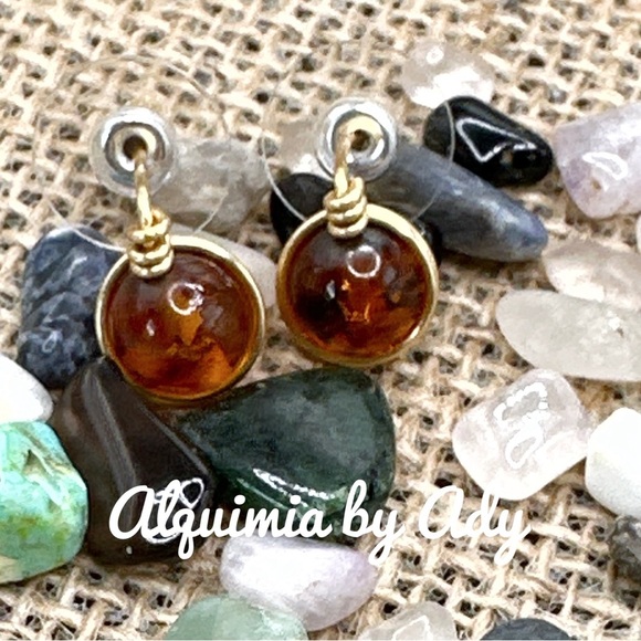 Baltic Amber gold dainty studs statement earrings/luck and prosperity - Picture 1 of 5